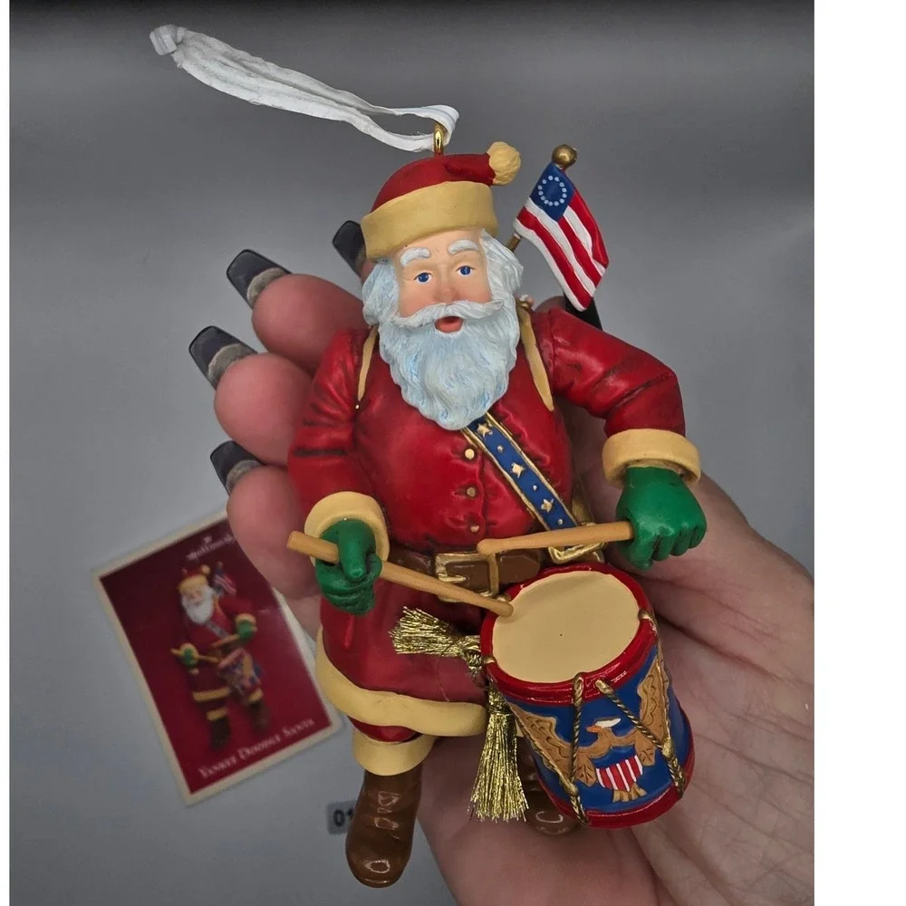 Hallmark Keepsake Yankee Doodle Santa 2005 Christmas Ornament Drummer Flag#948
